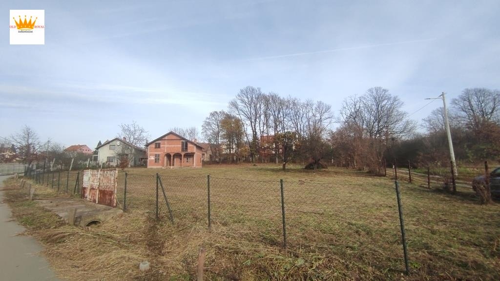 Barajevo,Guncati(Meljak),kuća 122m2 ,plac 31,3 ara