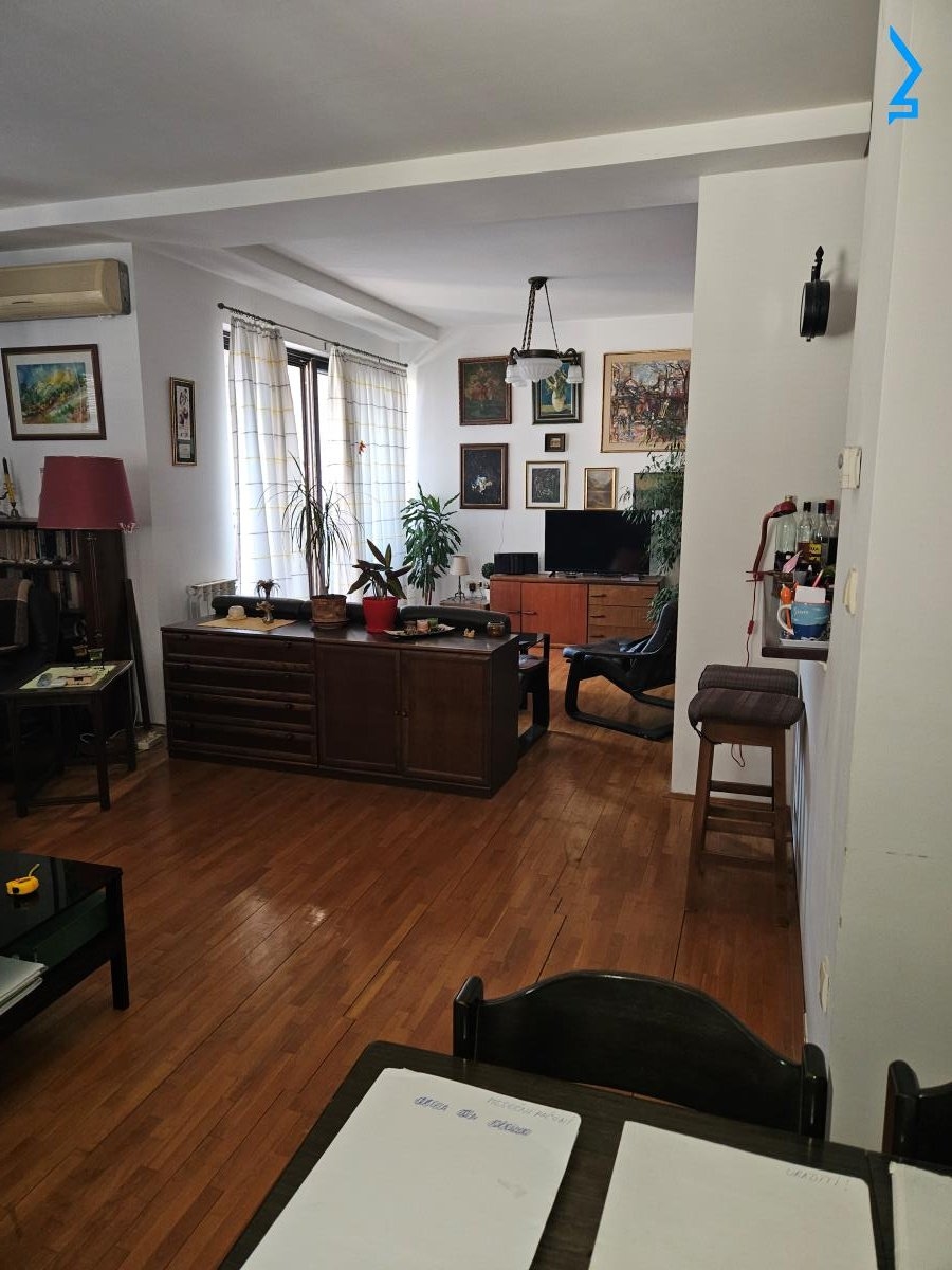 Stan,186 m2, Inđija