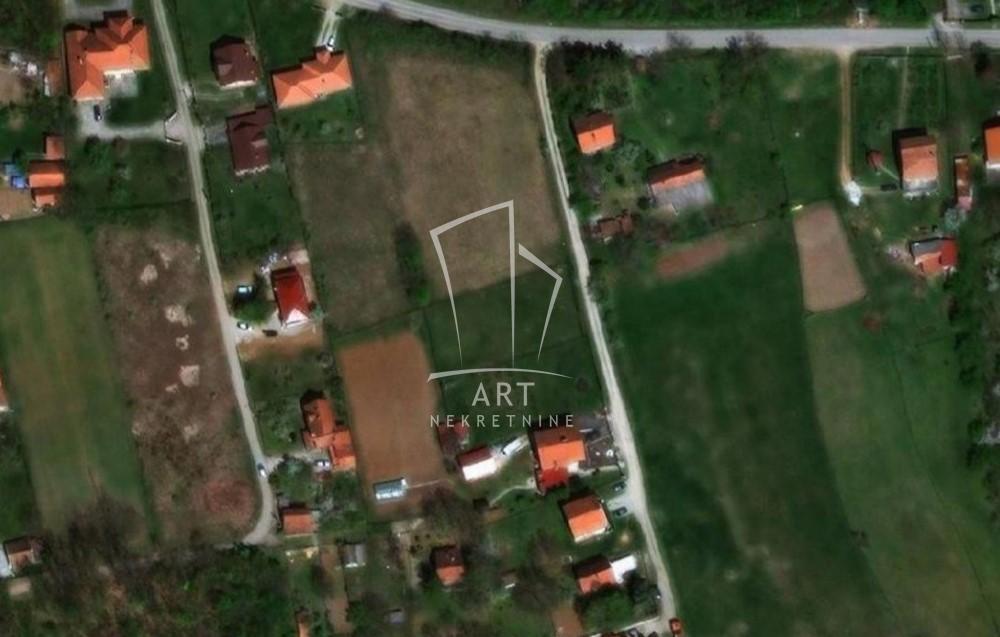 Ripanj, 16ari, građevinski plac ID#7579