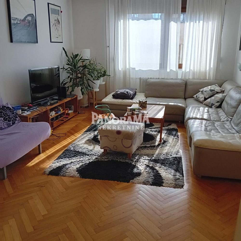 Srce Vračara-Kumanovska, 3.0, 97m2, uknjižen + garažno mesto