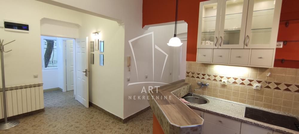 Poslovni prostor kod Hrama Svetog Save ID#7977111