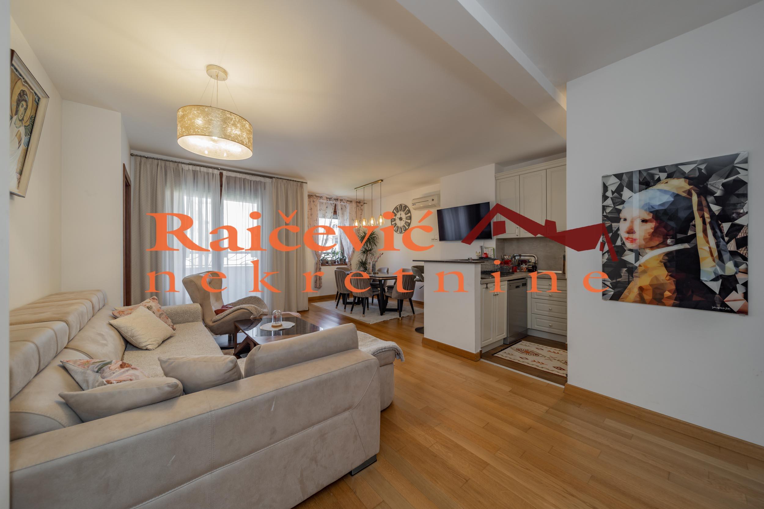 ZVEZDARA CRVENI KRST 87m2 , T ,389000e