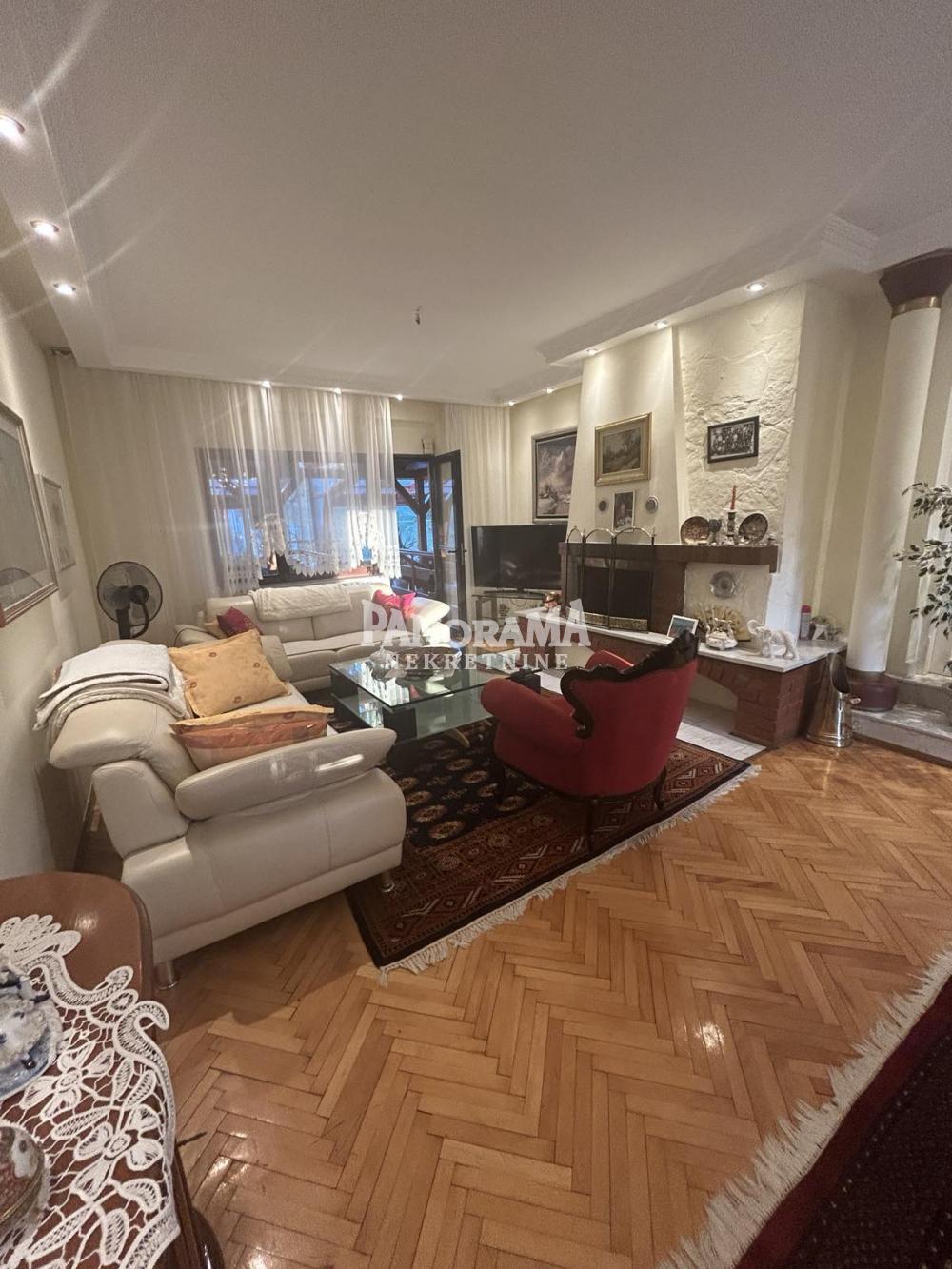 Sremčica Kuća Sut+Pr+1,295m2 na 10,6 ari,uknjižena ID#3144