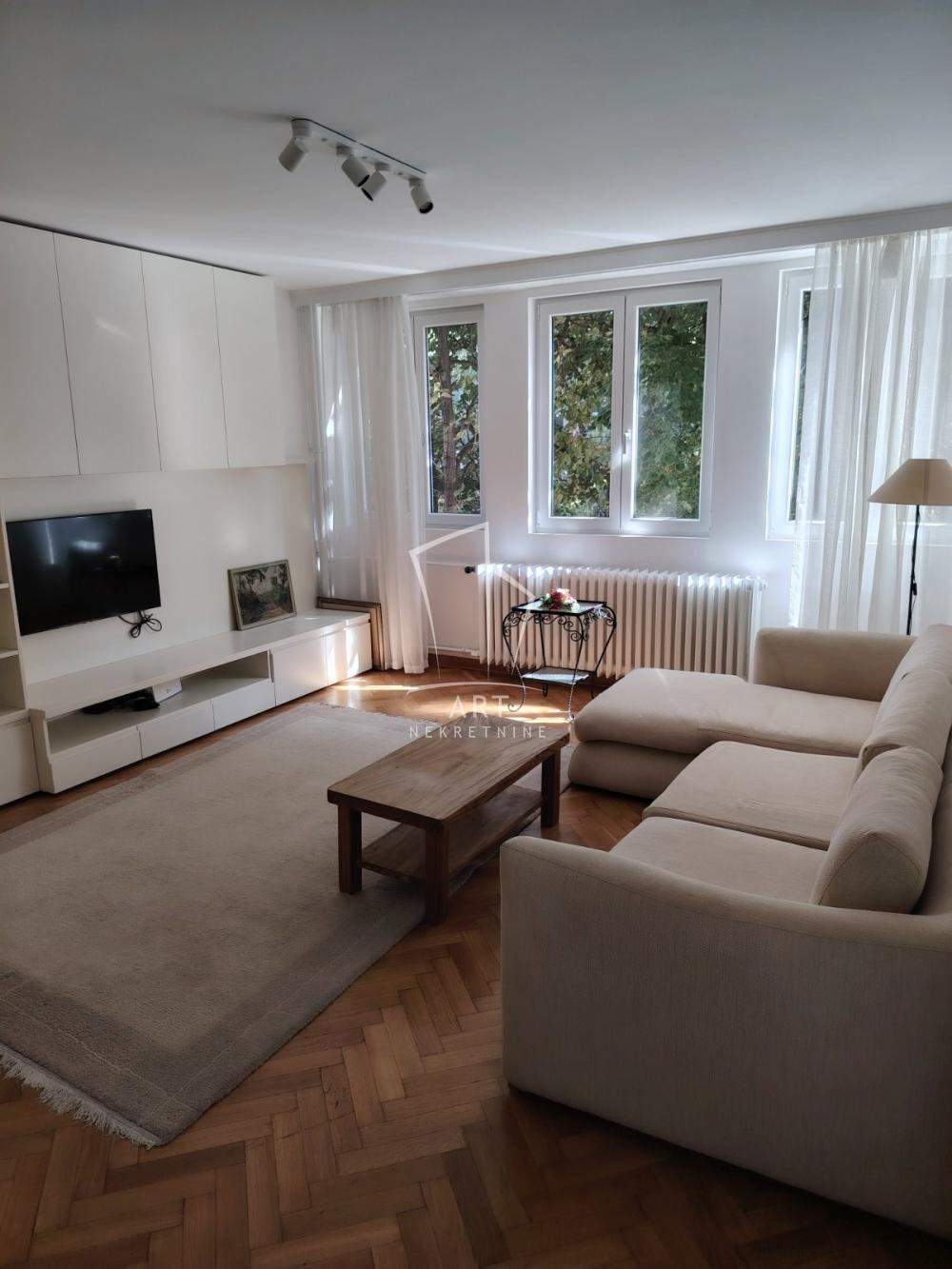 Palilula, odličan 2.0  stan, renoviran ID#12244