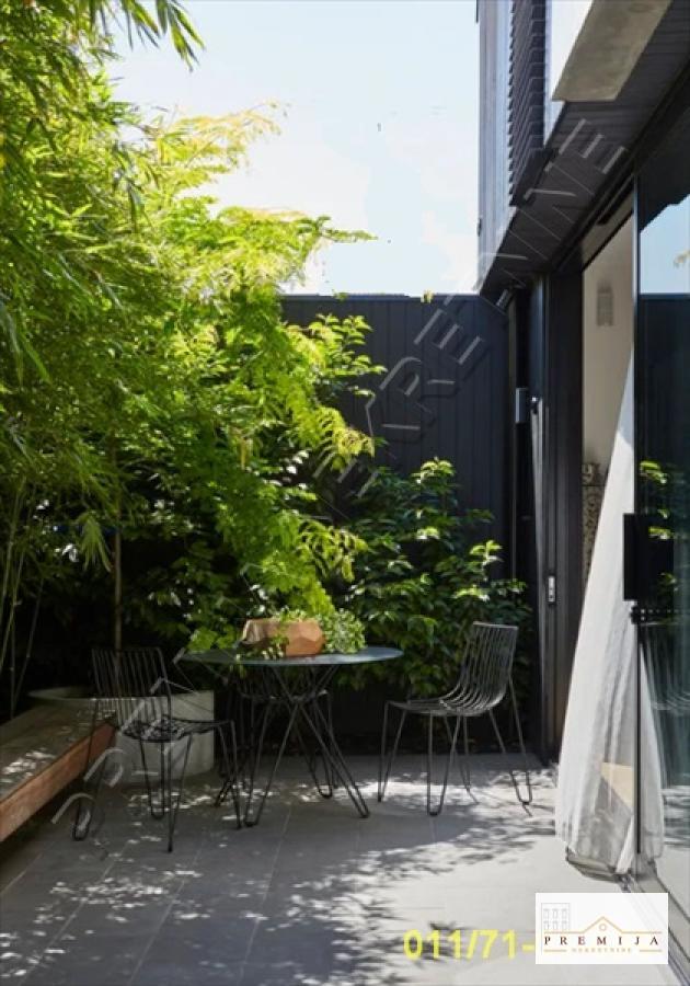 3.5, Banovo brdo, 88m2+61m2 dvorište,eg, garaža