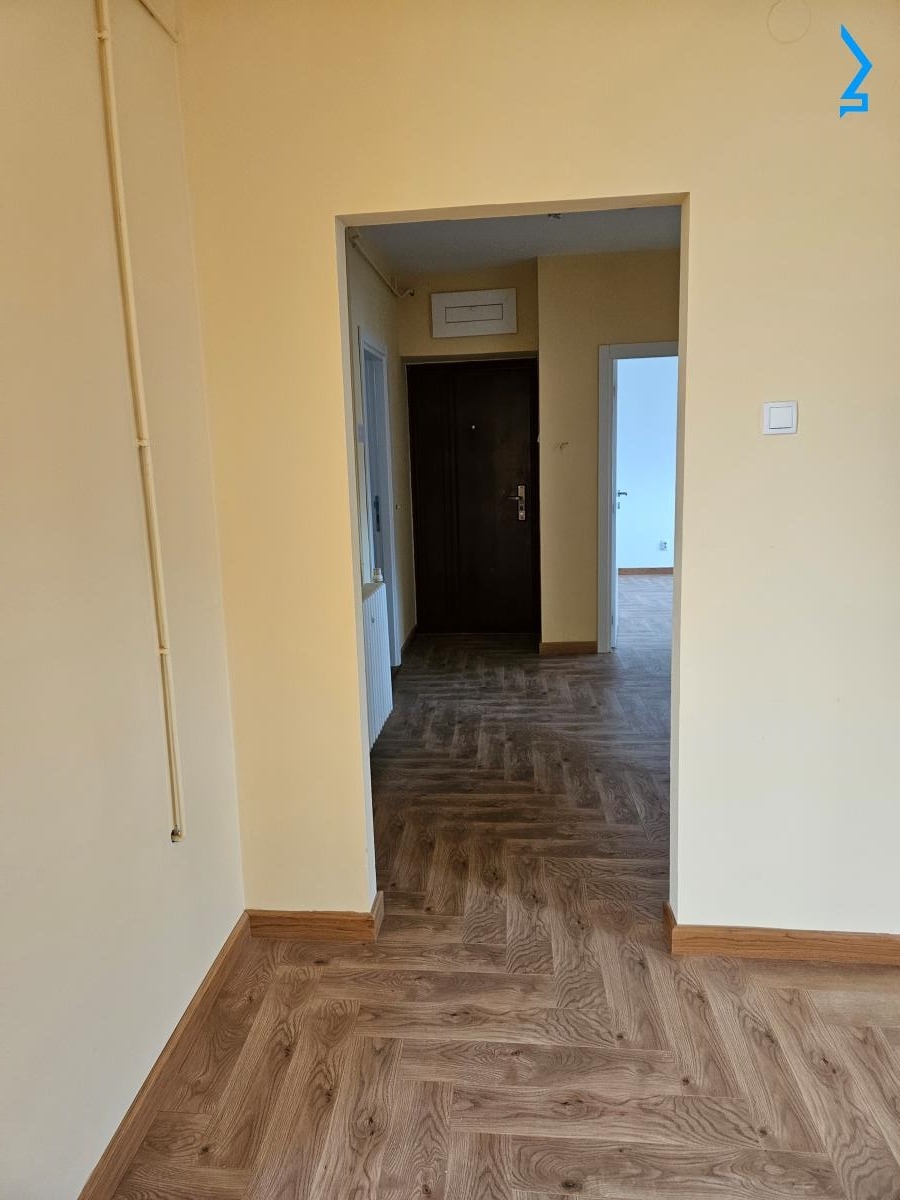 Stan, 88 m2, Inđija