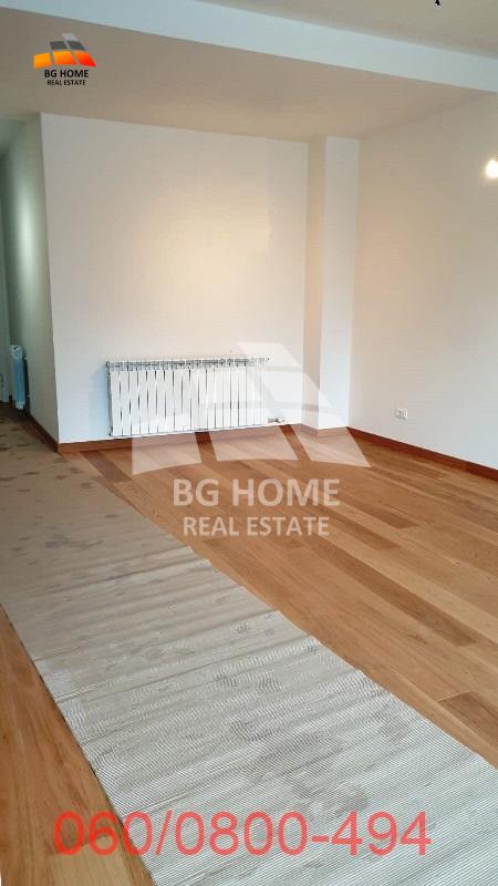 4.0 stan kod Hrama Sv.Save-Šumatovačka, sa baštom i terasom 