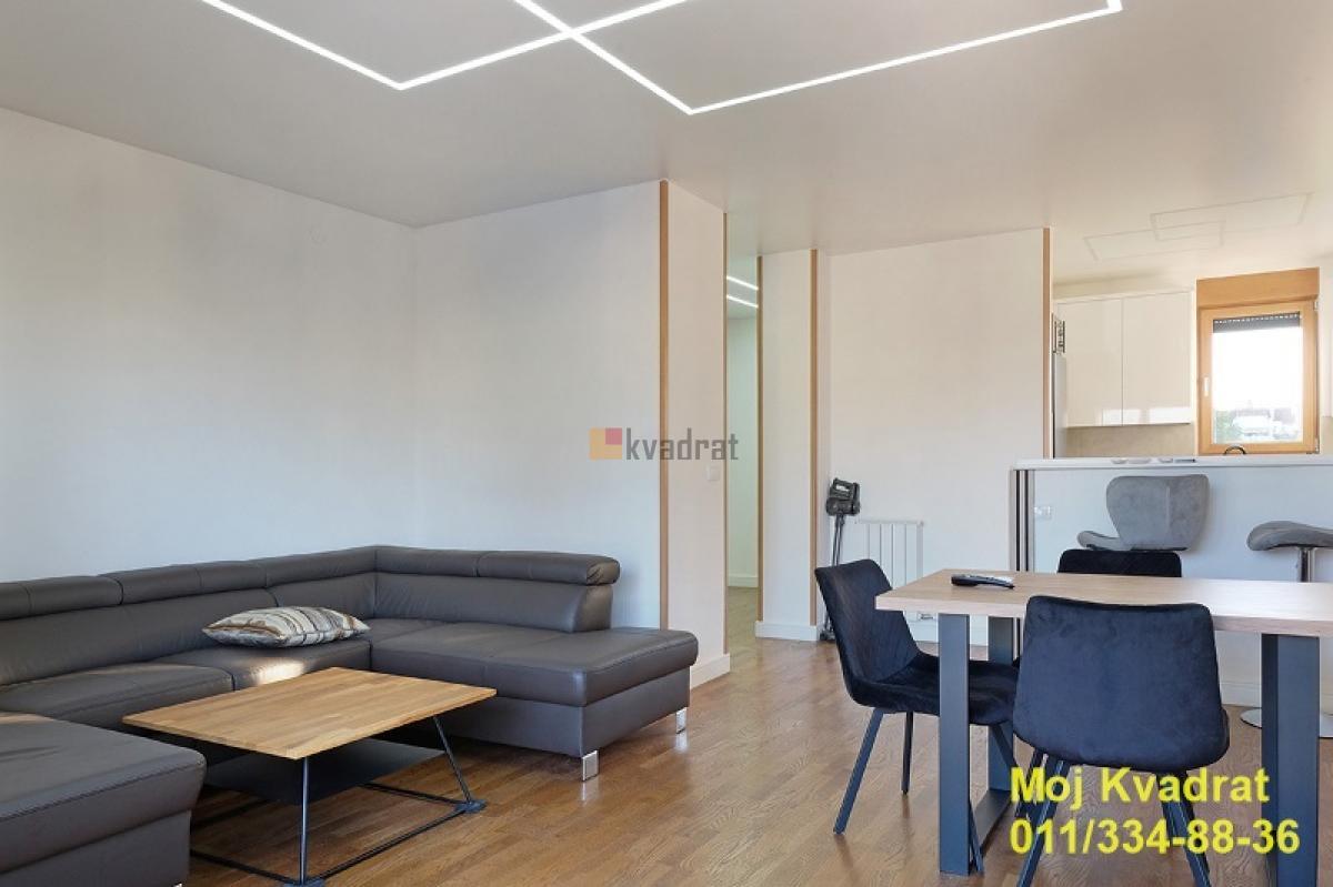 Novi Beograd, Tošin bunar - Skadarska, 91m2