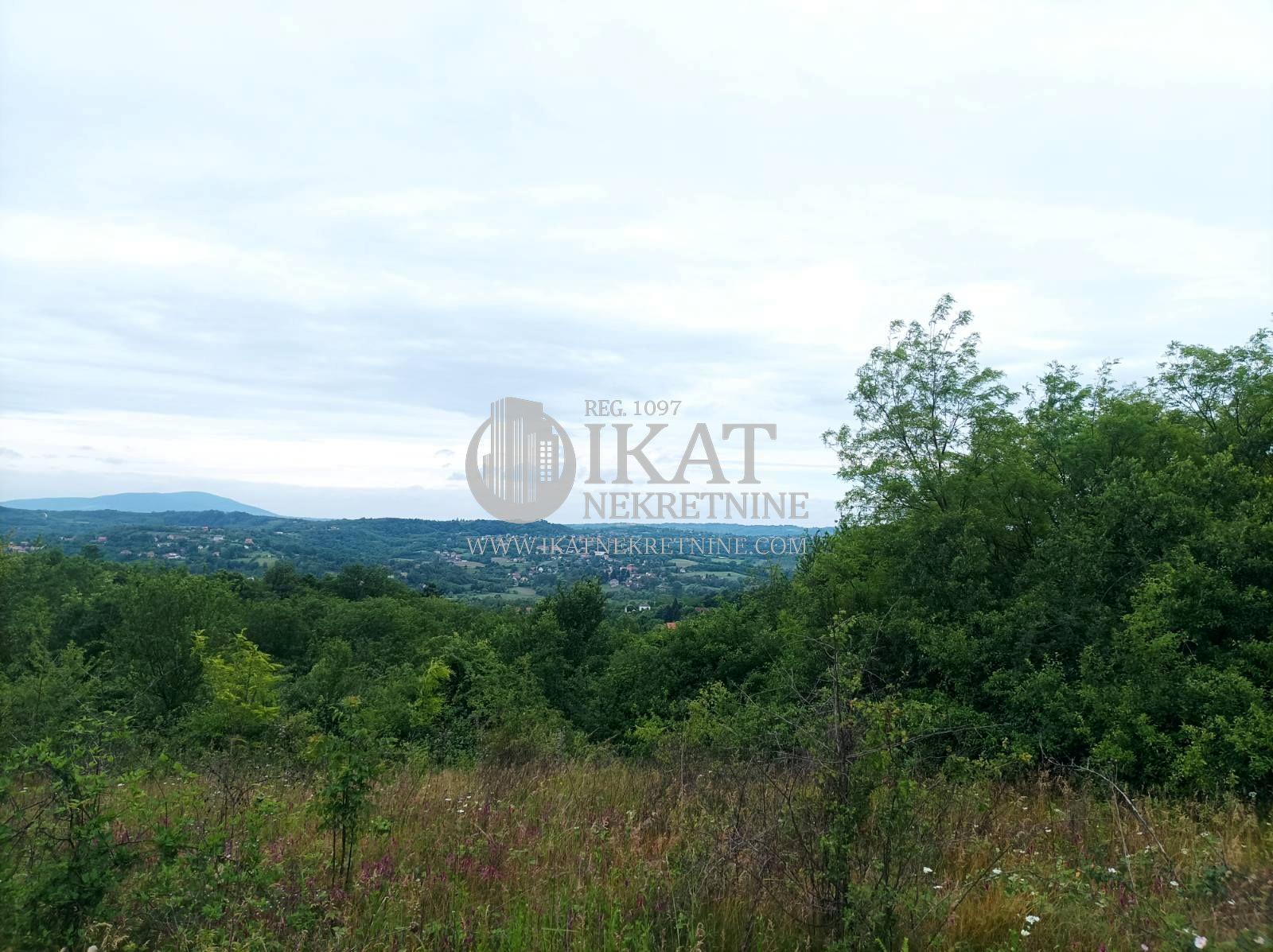 Plac 42 ar , Mala Ivanča ID#3781