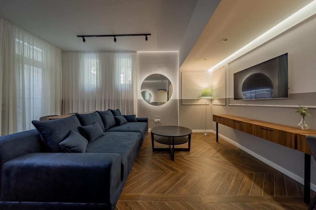 Prodajemo 1.0 stan, suteren, 40m2, luksuzno namesten, Bilećk