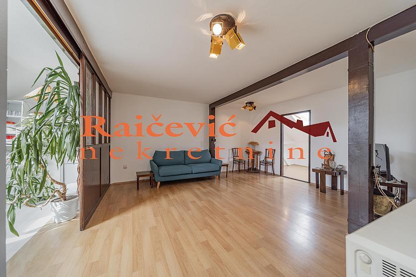 SAVSKI VENAC CENTAR 96m2 , T ,239000e