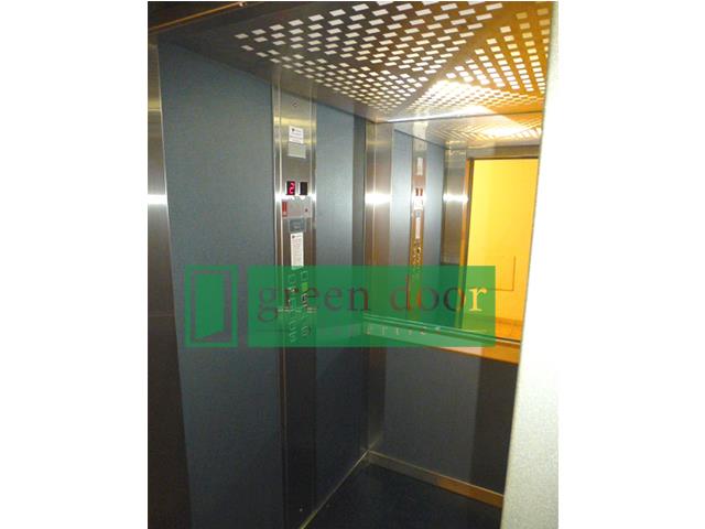 Stari grad, Botanička bašta - garsonjera