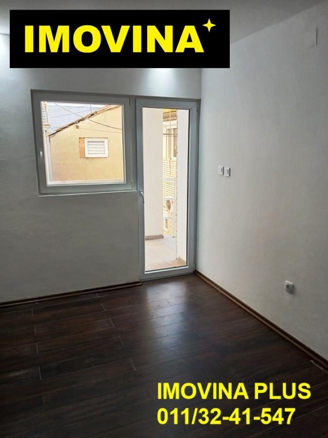 Zemun, Ugrinovačka - Rade Končara, 87m2