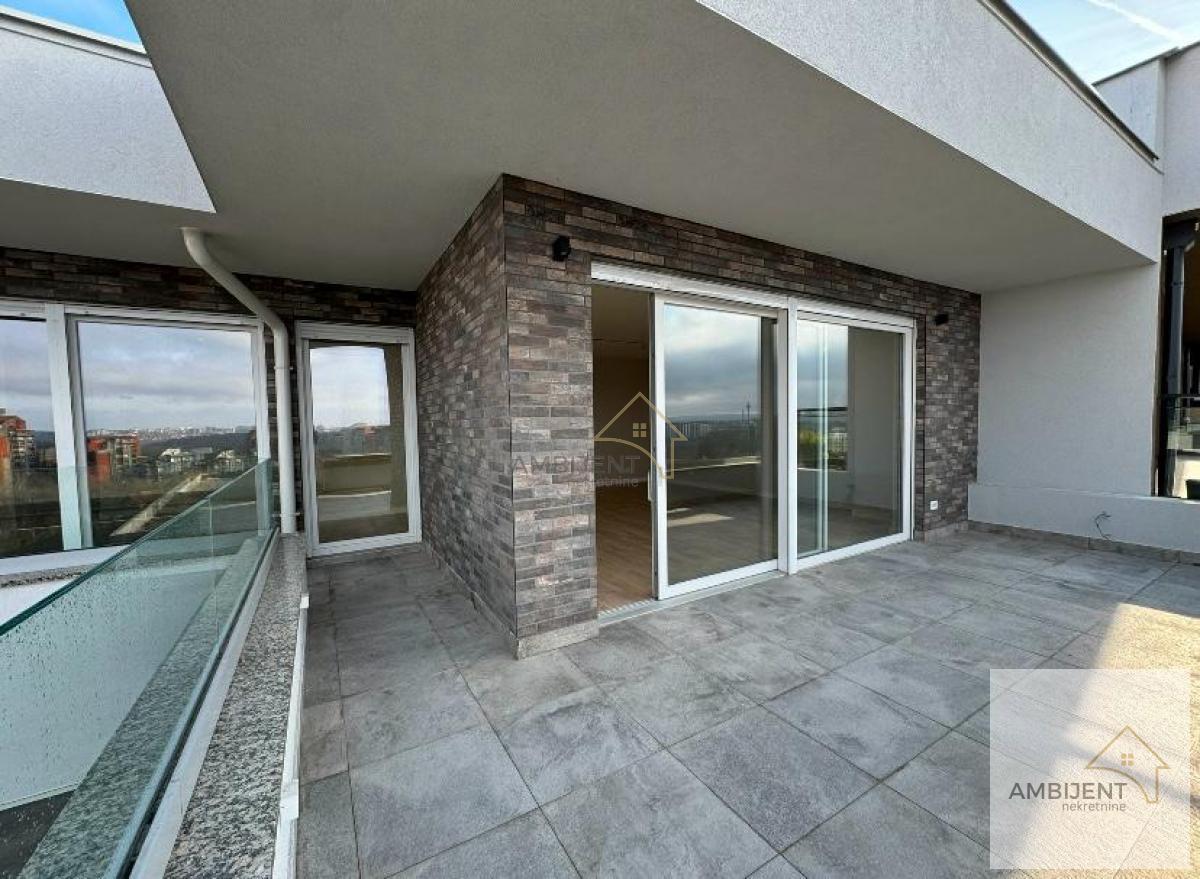 Premium četvorosoban penthaus u Stepe Stepanovića