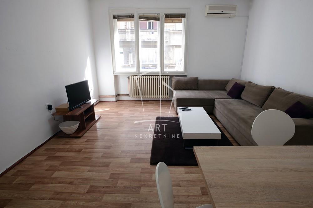 Namešten stan kod Skupštine ID#10495