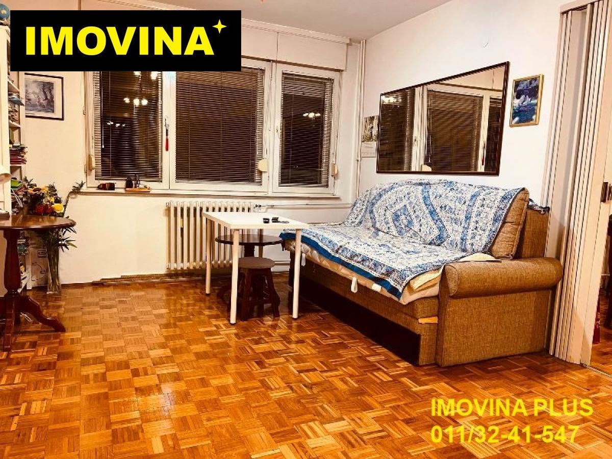 Čukarica, Žarkovo centar - Trgovačka, 103m2