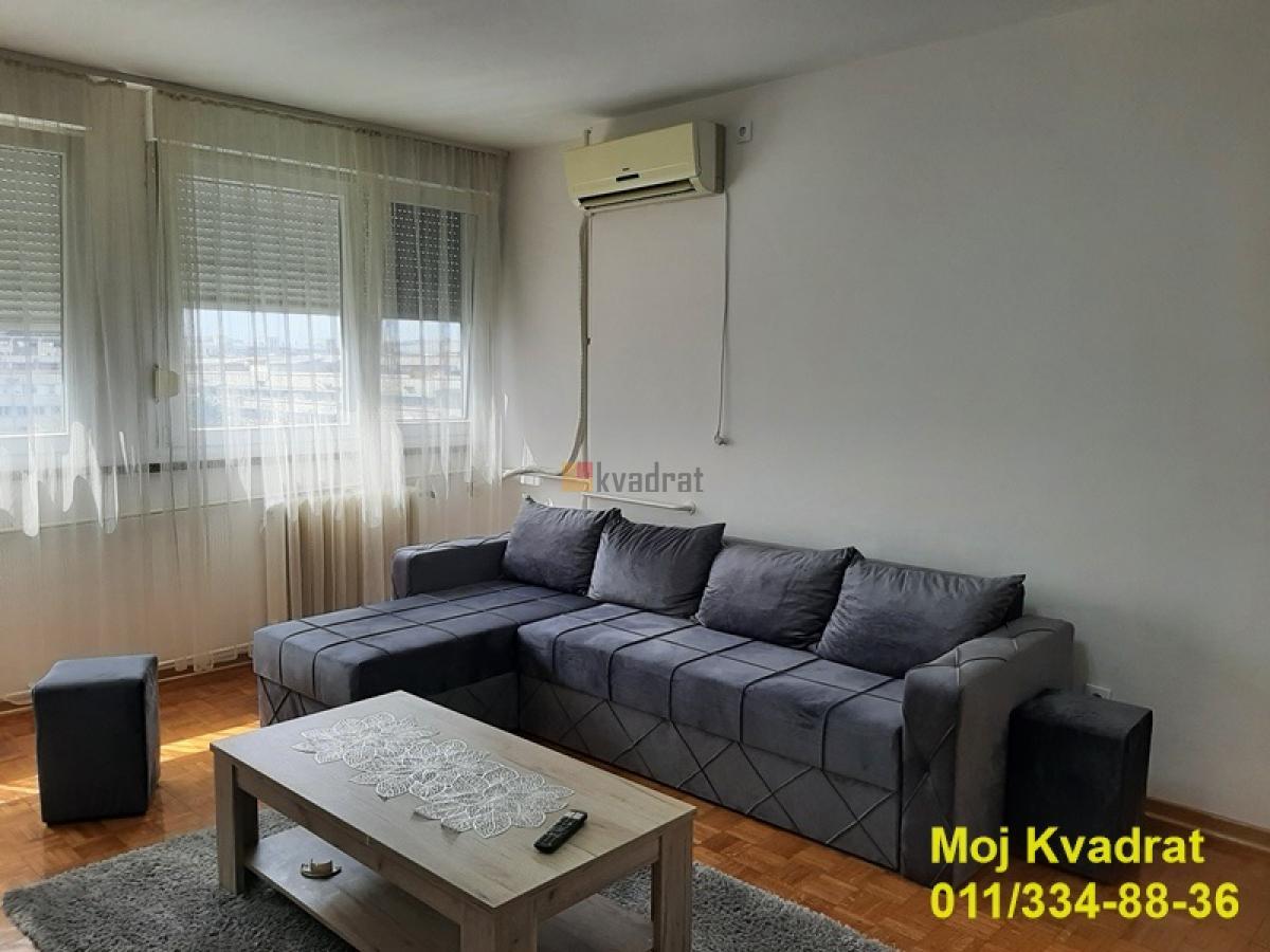 Novi Beograd, Blok 21 - Bulevar Mihajla Pupina, 45m2