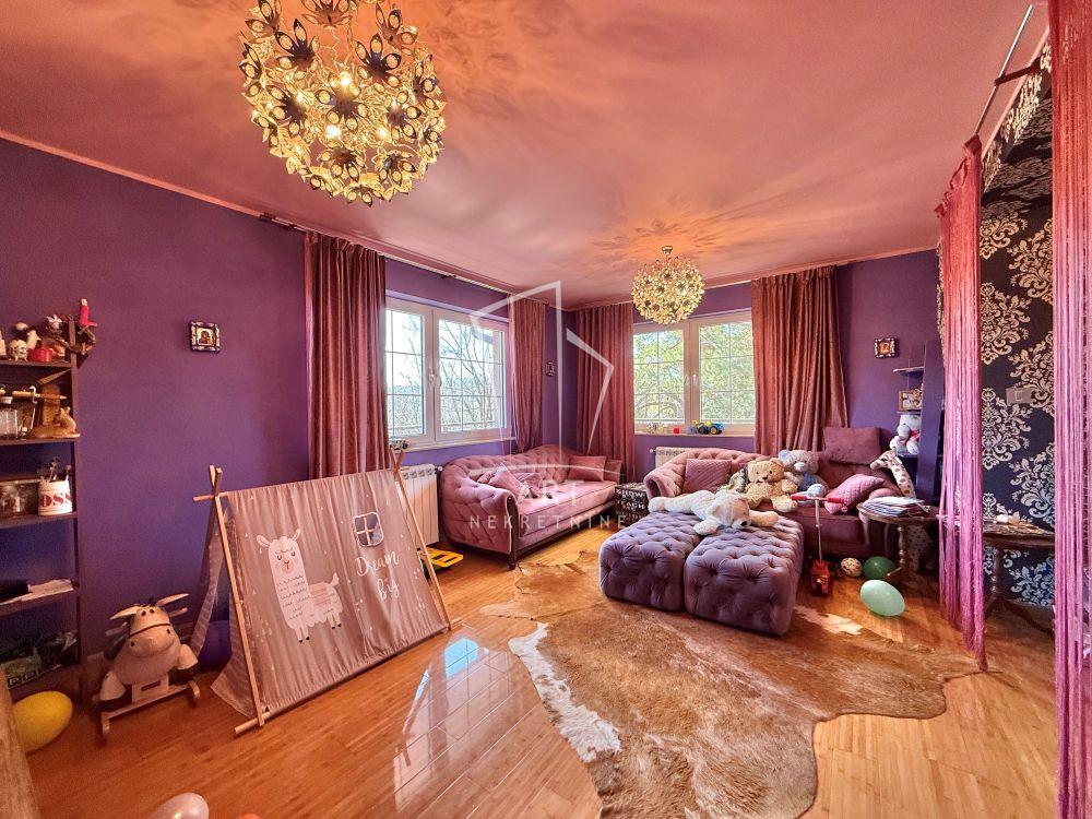 Čukarica, komforna LUX kuća, mereno 300m2 ID#10583