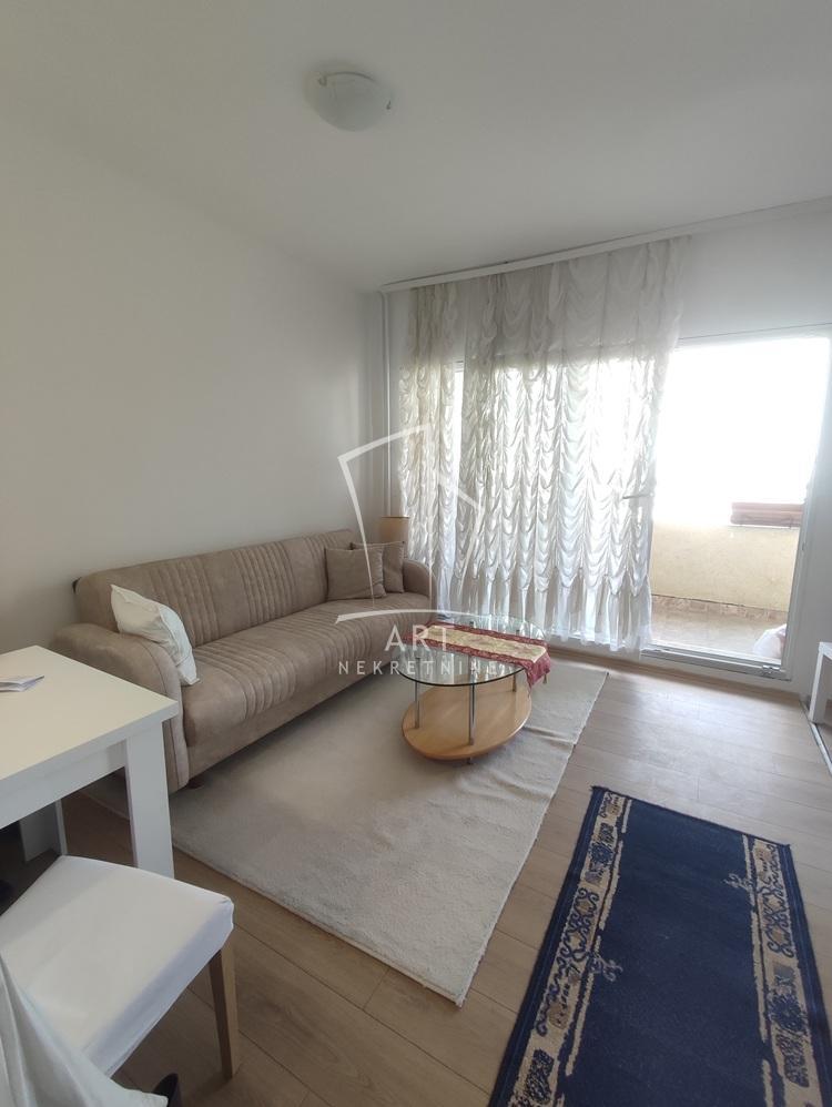 Dorćol, nov 1.5 sa lođom, u mirnom kraju ID#10578