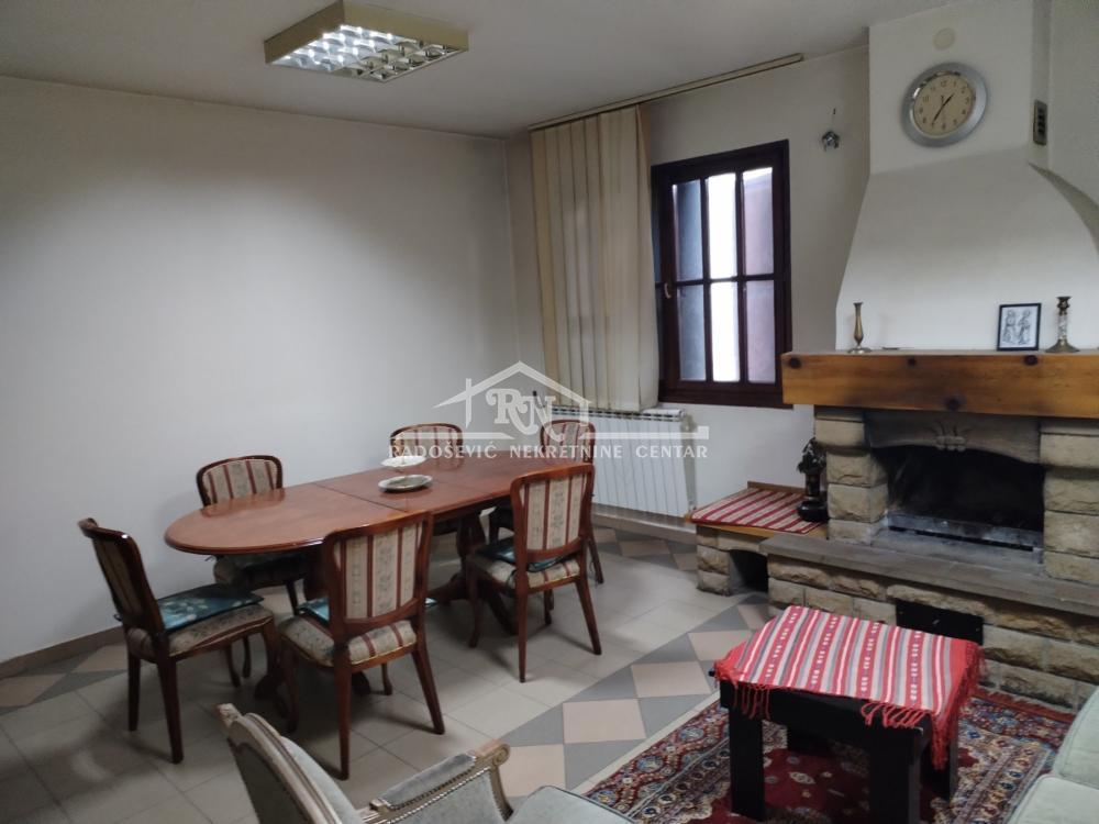 Posl. prostor, Crveni Krst, Južni bulevar, 80m2 VPR ID#1508