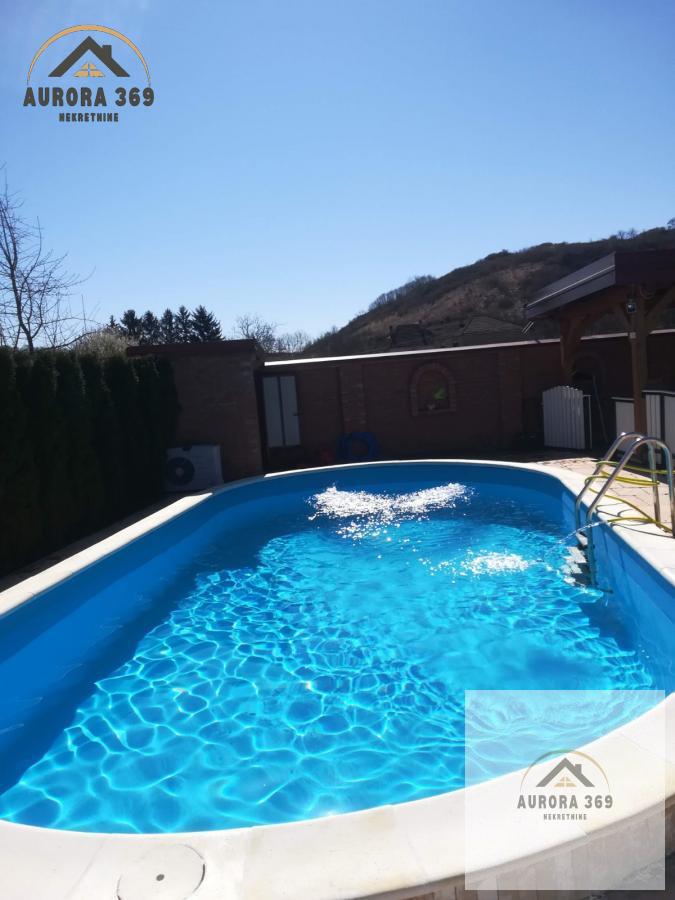 FENOMENALNA KUĆA SA BAZENOM 260m2, BANJA VRDNIK