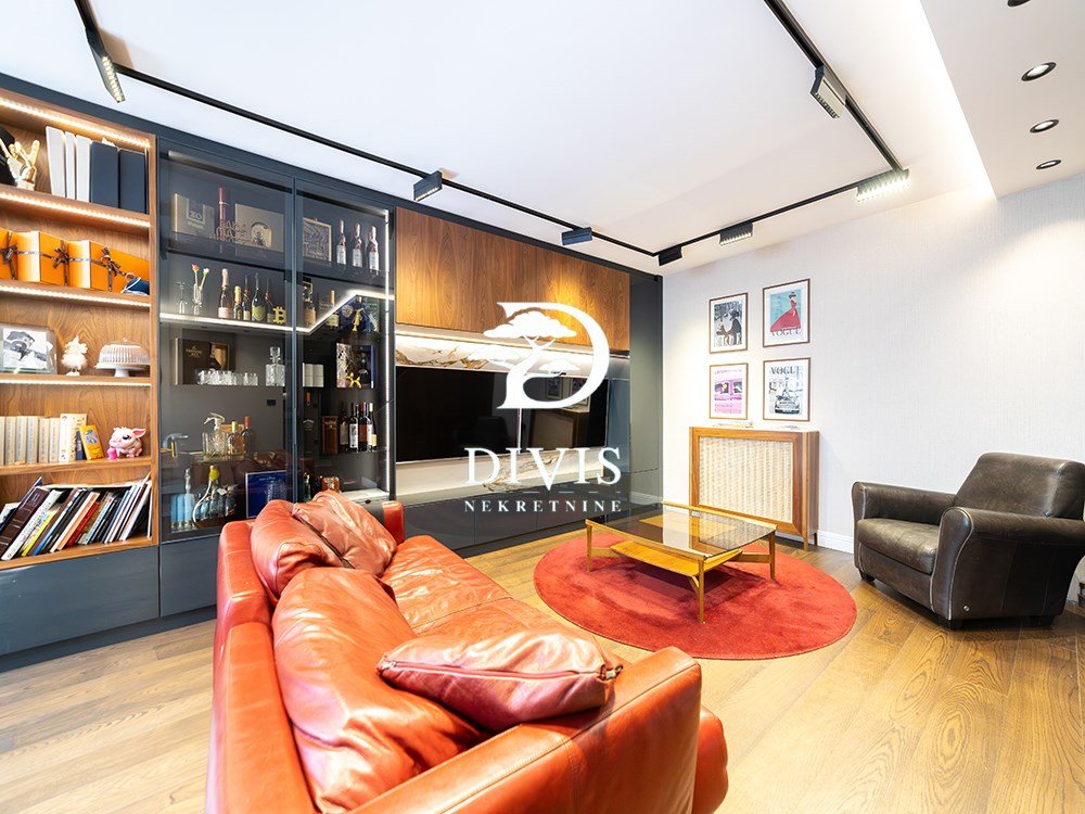 Lux renovirana kuća na Bežanijskoj kosi, 260m2