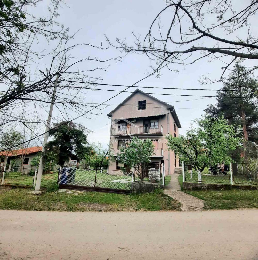 Velika Moštanica, Lipovačka, 219m2 ID#1470