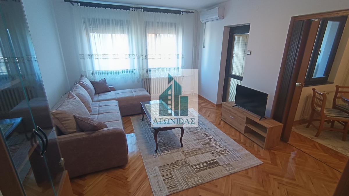 Odličan 2.0 stan na Bulevaru Nemanjića