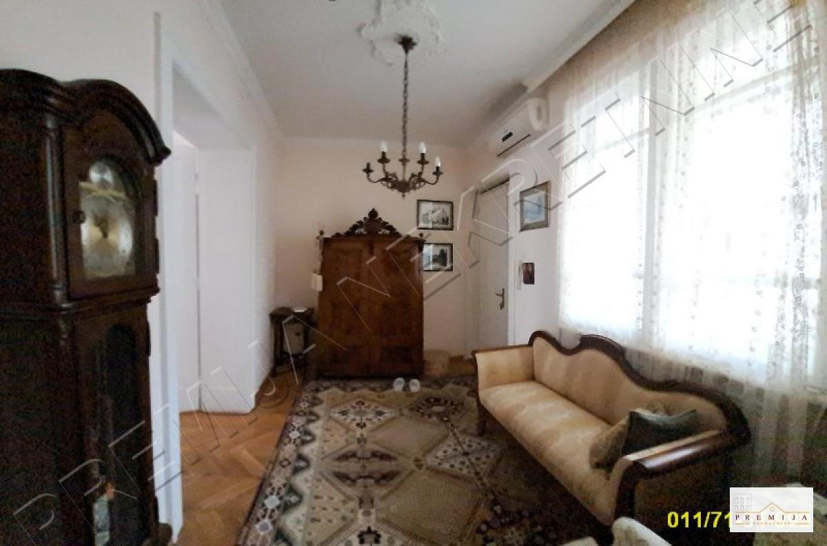 3.0, Tašmajdan, LUX, salonski, baštaDr Dragoslava Popovića, 80m2