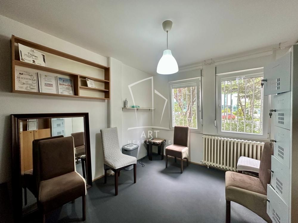 Carina,  Bulevar Zorana Đinđića, uknjižen ID#10834