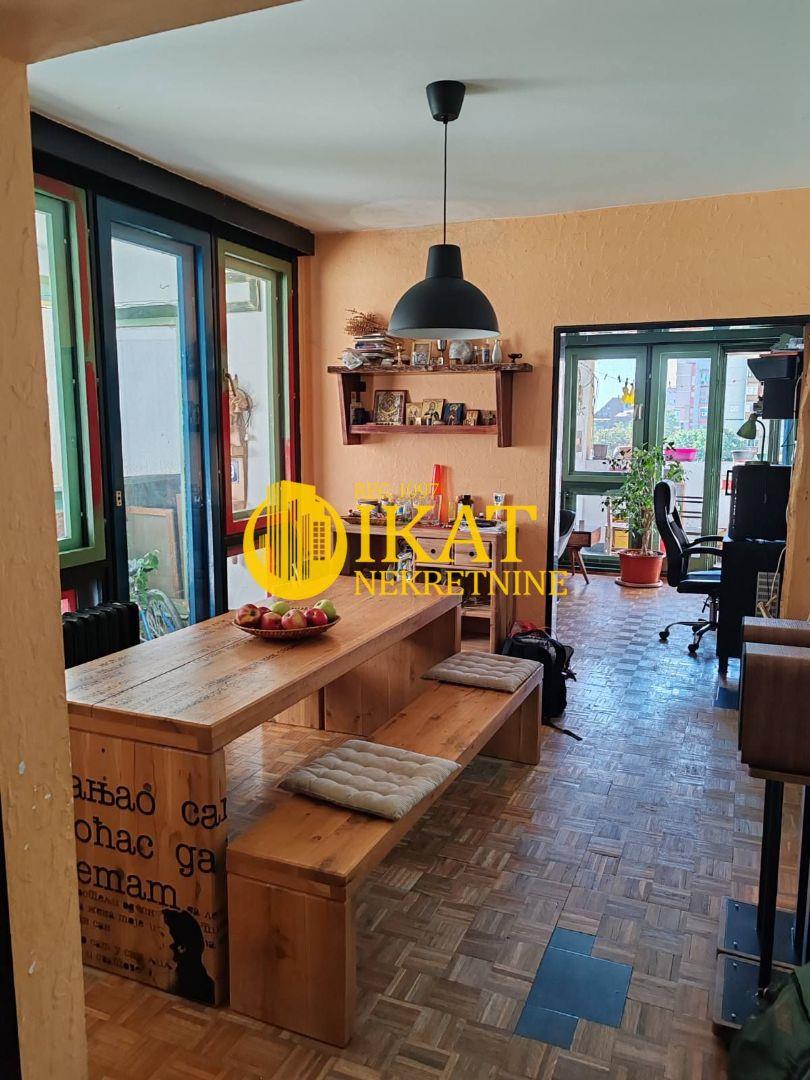 Vidikovački venac, 77m2 + 9m2 trosoban stan ID#4377