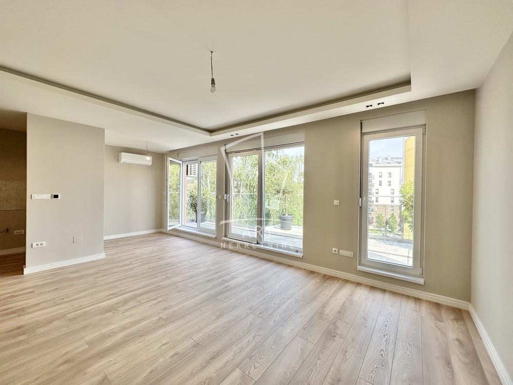 Zemun, nov, 98m2, sa garažnim mestom ID#11003