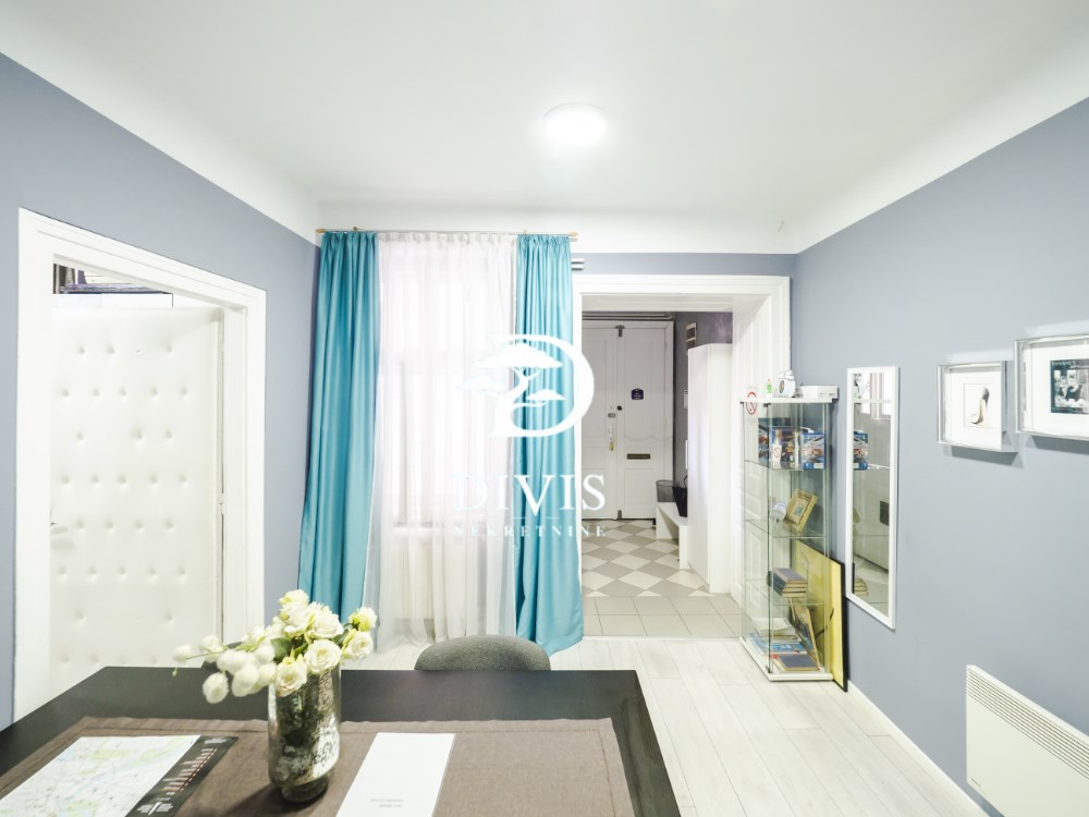 Knez Mihailova, dvosoban salonski stan, 60m2