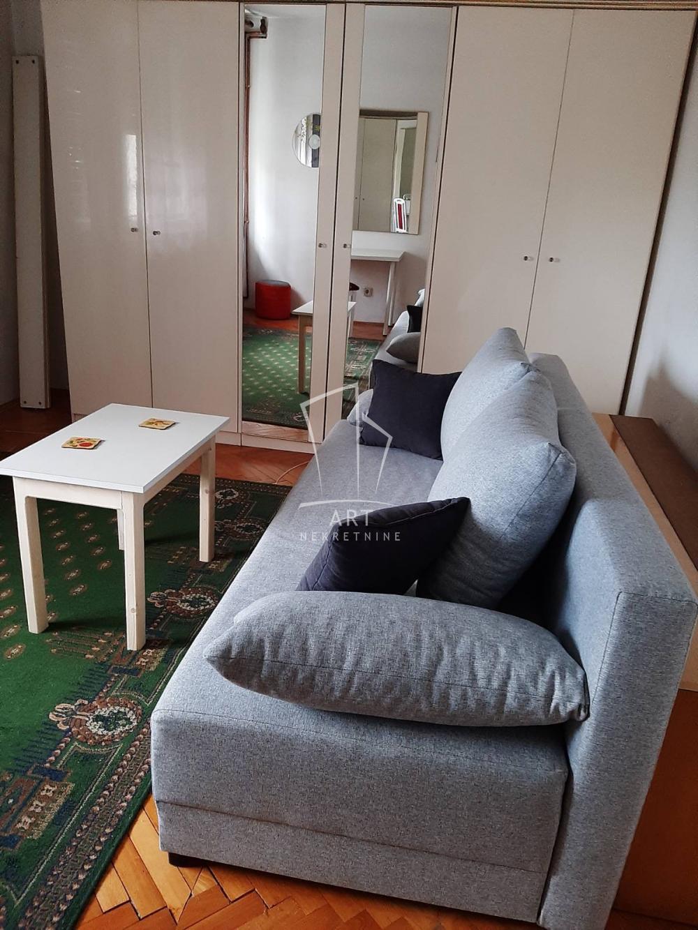 Stan u srcu Beograda ID#11149