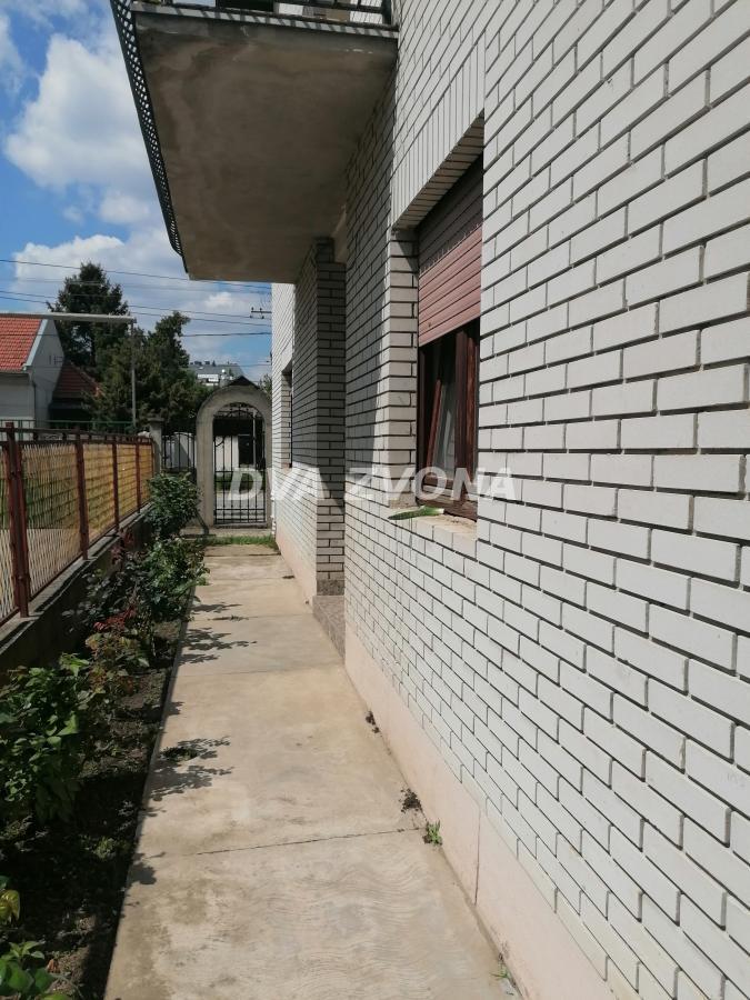 PRODAJA – NOVIJA KUĆA NA TELEPU, NOVI SAD