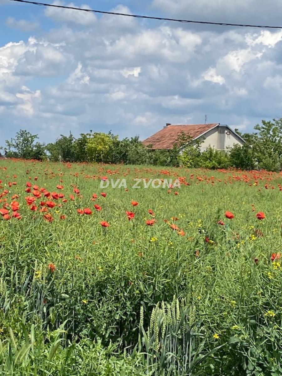 Na prodaju salaš – Čenej-190 ari građevinsko zemljište