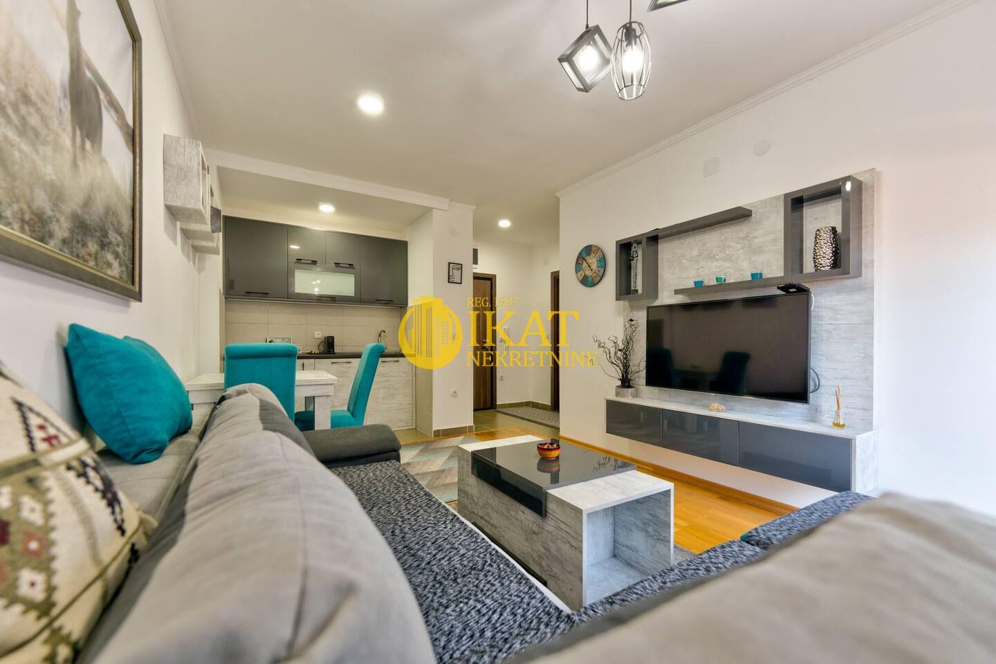 Zlatibor, Zova, jednoiposoban stan sa prostranom terasom, 39