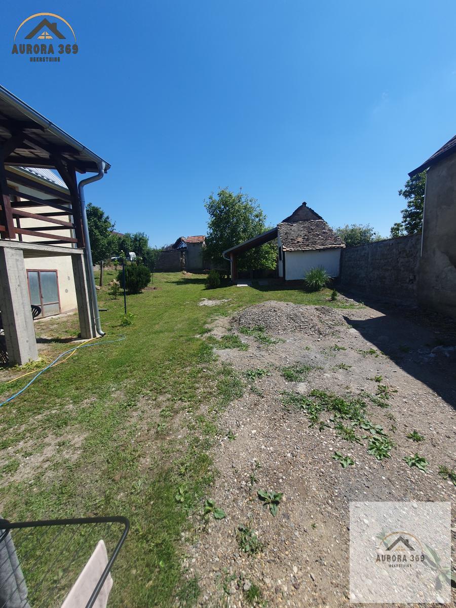 VRDNIK BANJA, IMANJE NA LEPOJ LOKACIJI 648m2, KUĆA 108m2