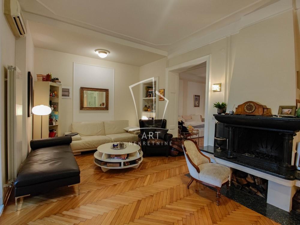 Divan salonac na Vračaru ID#11375