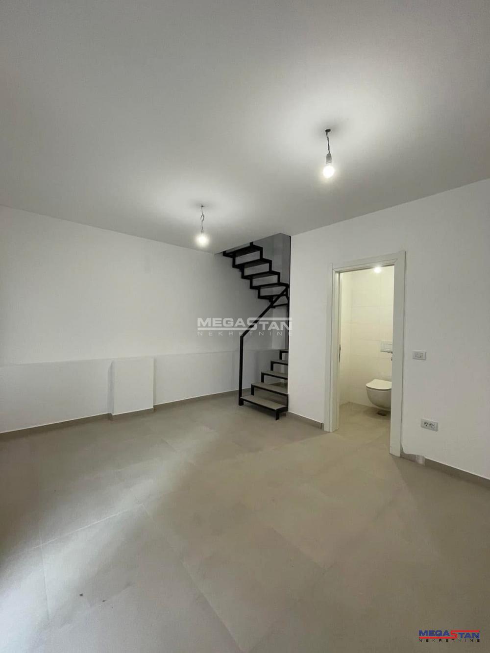 Crveni Krst, nov, lux