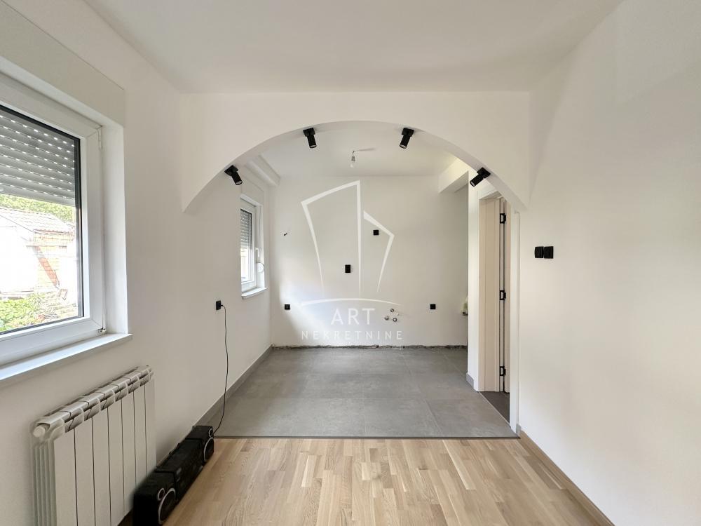 Voždovac, nov stan, luxuzno sređen ID#11503