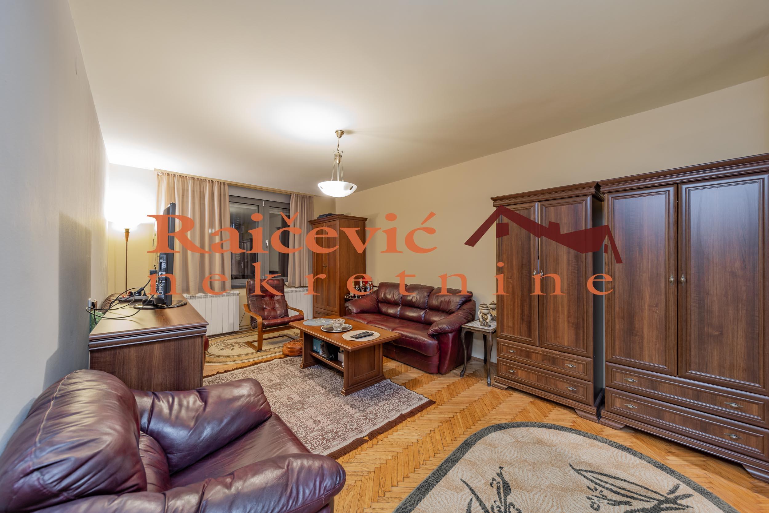 ZVEZDARA GRADSKA BOLNICA 104m2 , T ,348000e