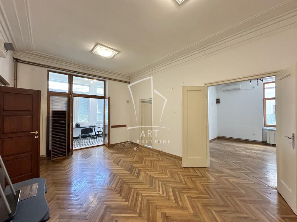 Krunski venac, mereno 132 m2 ID#11579