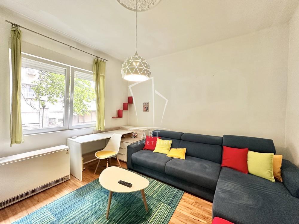 Čubura, uknjižen i funkcionalan 1.0 stan ID#11600