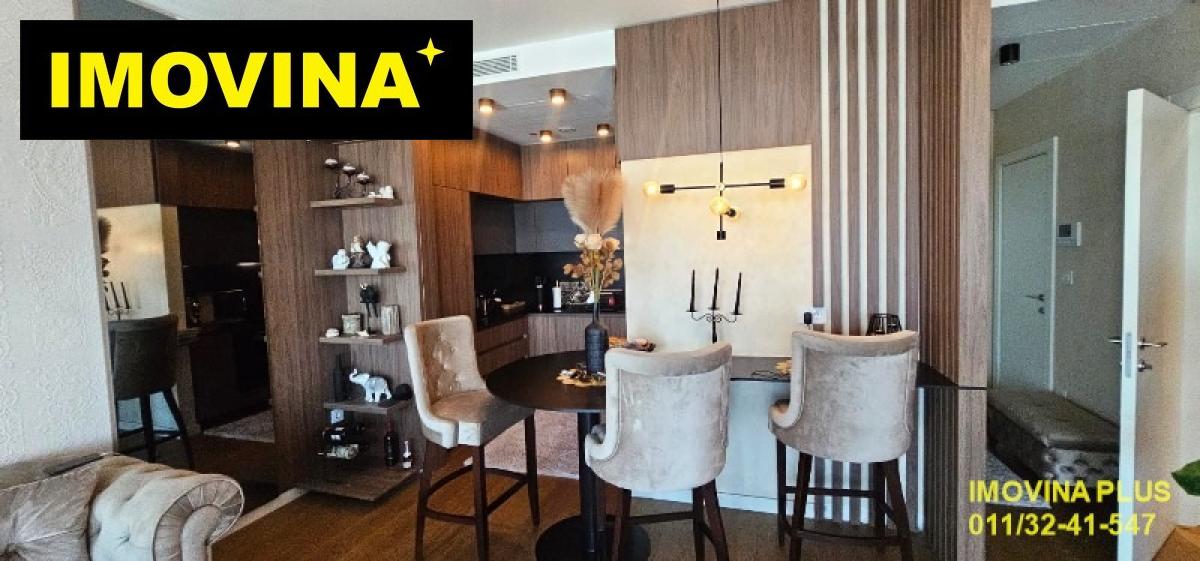 Kula West 65, lux 2.0 namesten stan sa garazom