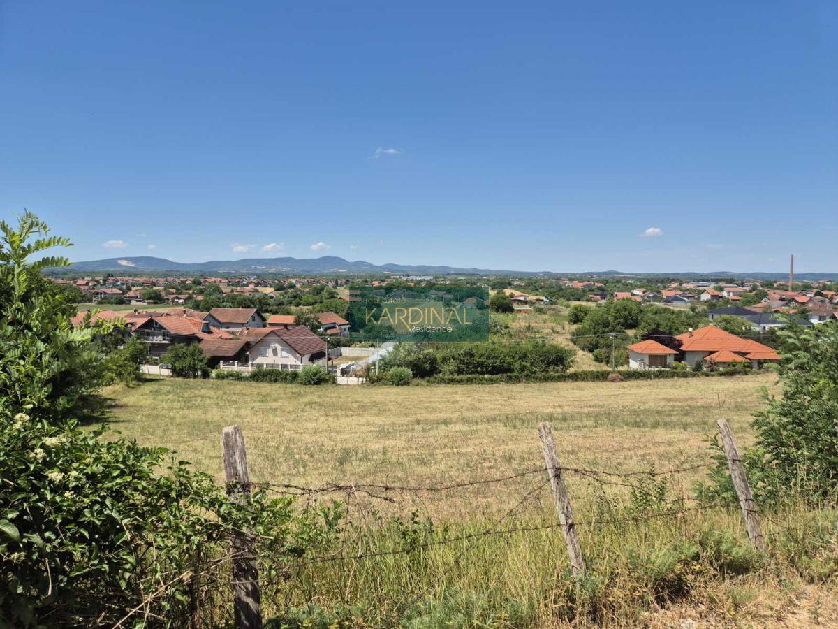 Izvanredan plac od 14 ari na Đurđevom brdu