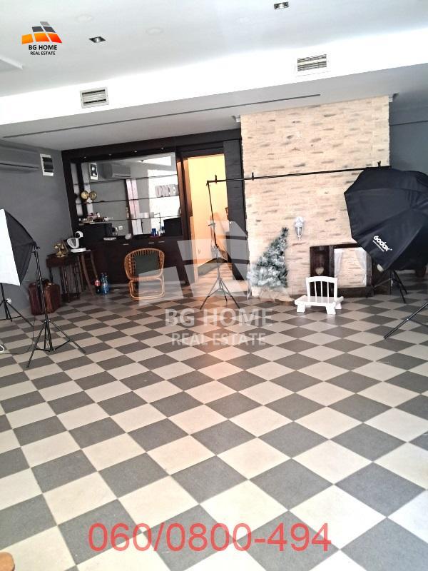 Lokal sa parking mestom-Učiteljsko naselje, Paje Jovanovića 