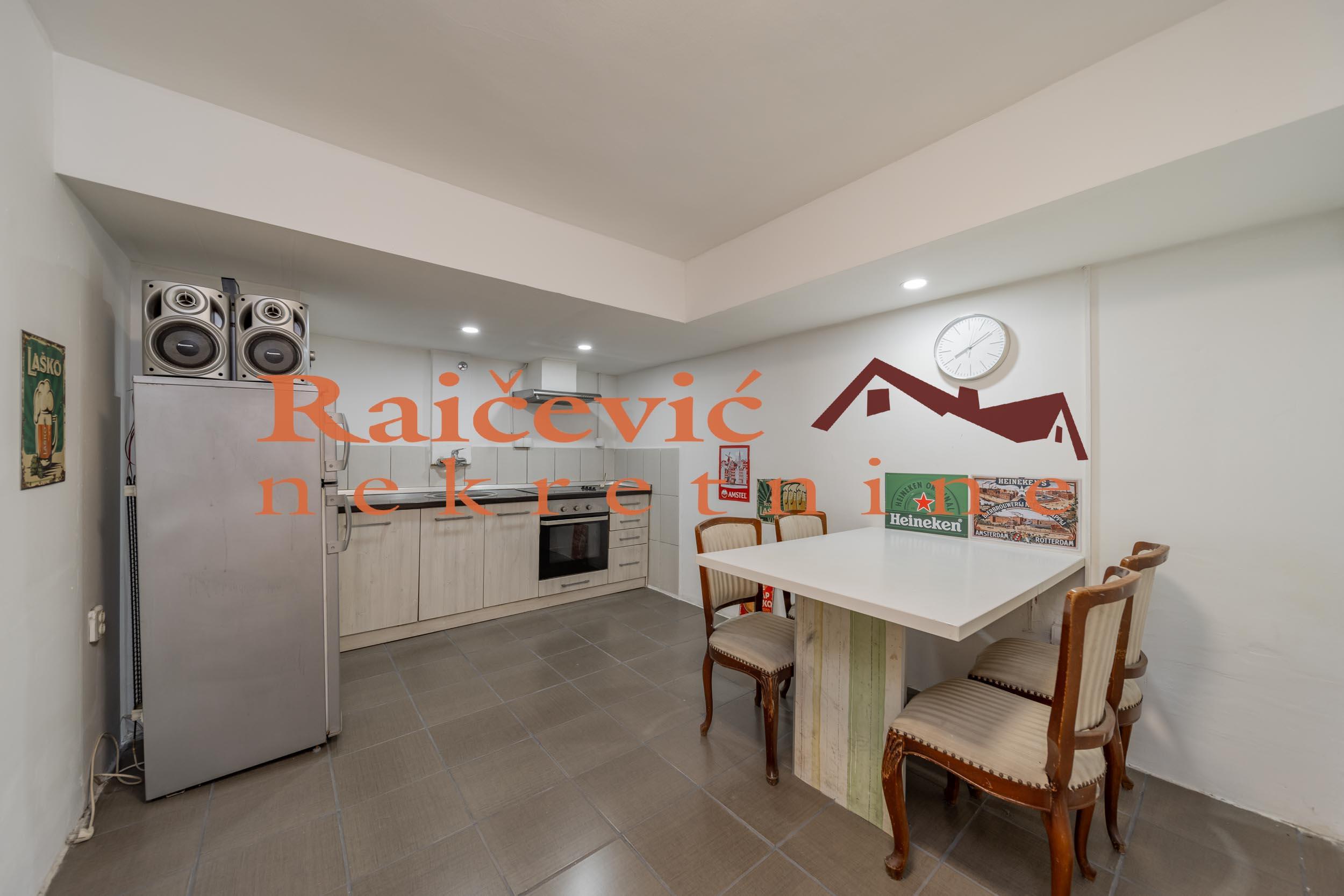 SAVSKI VENAC CENTAR 43m2 , 99990e