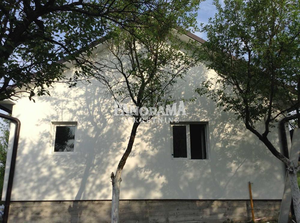 Kuća  Barič-Barička reka ,3.0,69m2 na 20 ari placa,uknjižena