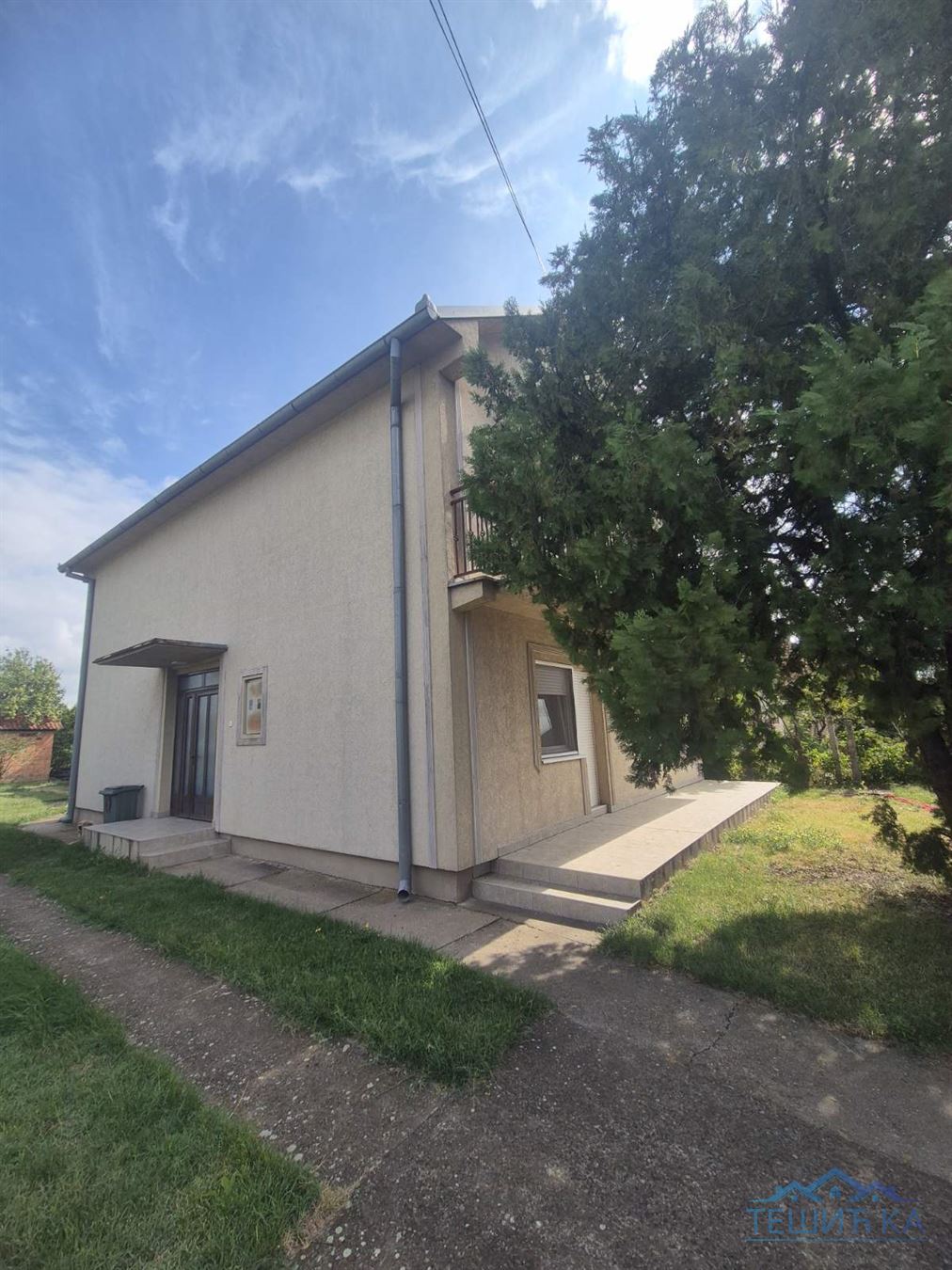 Kuća u Šimanovcima sa dvorištem